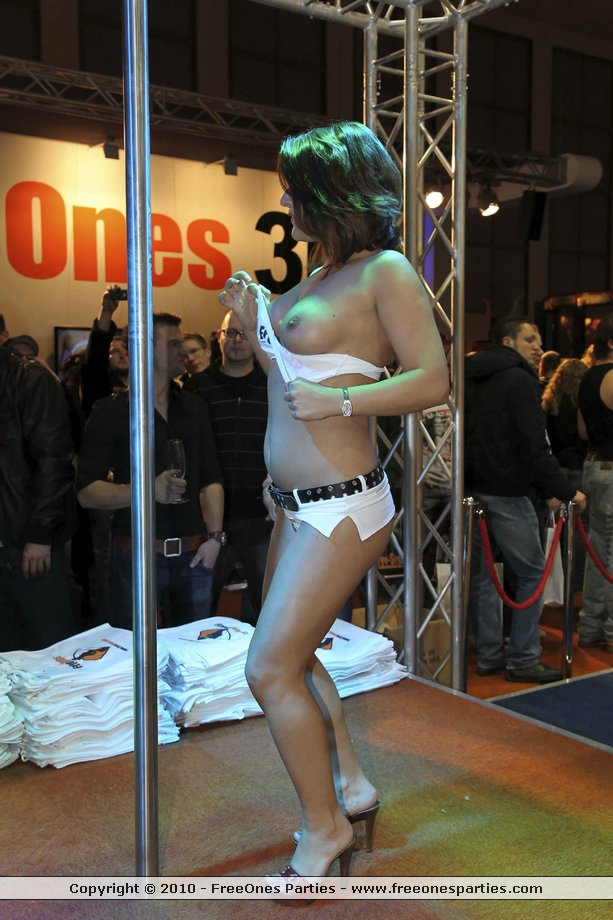 BAGANZ26437.jpg