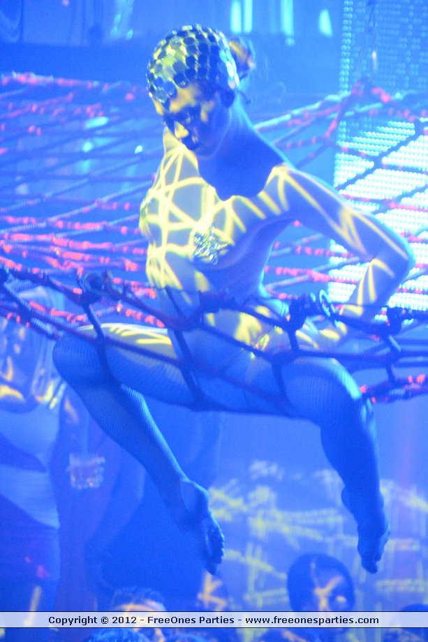 z05775.JPG